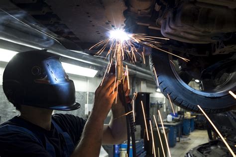 metal fabrication training bc|automotive welding courses.